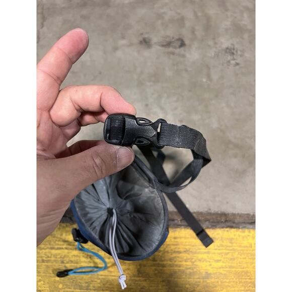 Arc’teryx C40 Chalk Climbing Bag Poseidon Blue Drawstring Lightweight - Picture 3 of 6